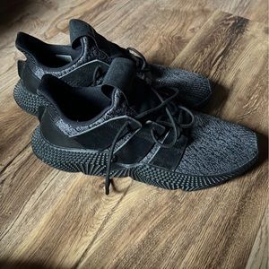 Adidas Prophere - triple black